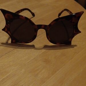 Chic Tortoise Shell Cat Eye Sunglasses